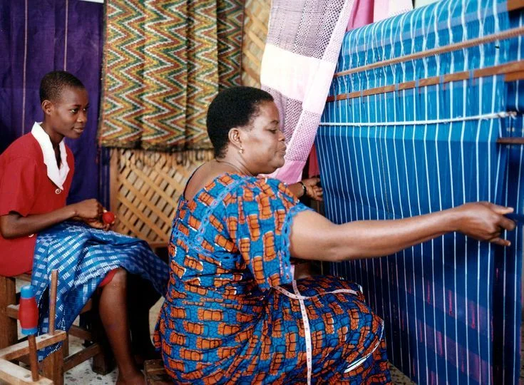 woman making akwete